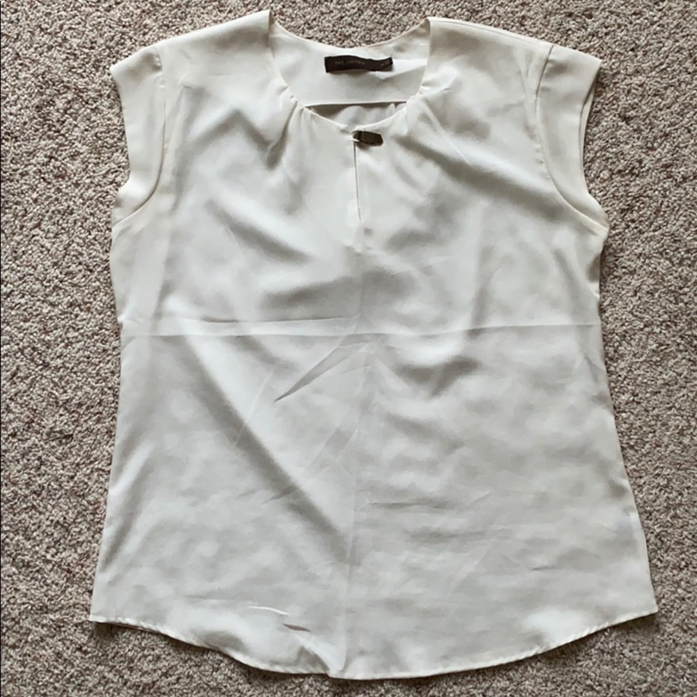 NWOT Women’s Limited Off White Blouse Size Medium